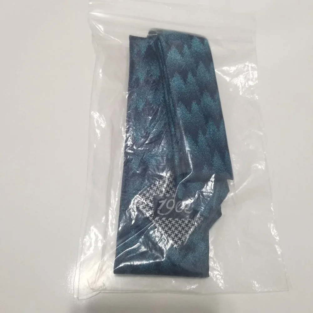 NWT Jos. A Bank Gradient Zigzags Tie Size‎ Regular Color TEAL